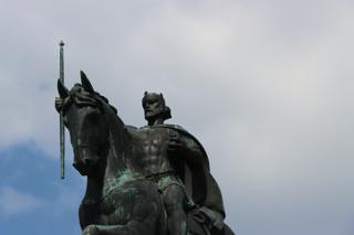 Spomenik kralju Tomislavu: Izložba povodom 1100. obljetnice Hrvatskoga Kraljevstva